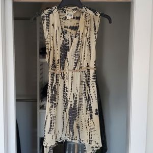 Sleeveless Tunic Blouse